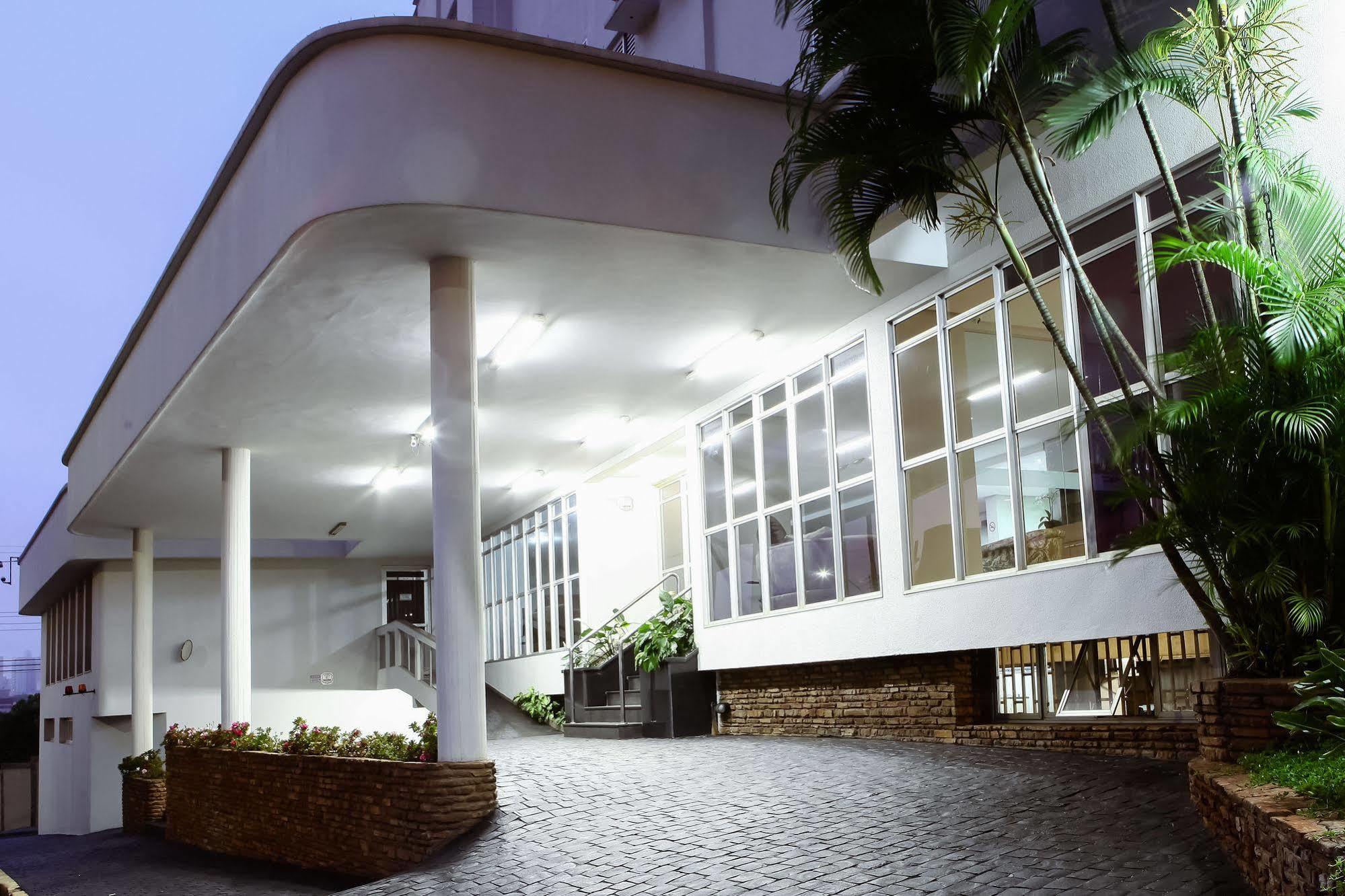 Jva Fenix Hotel Uberlandia Exterior photo